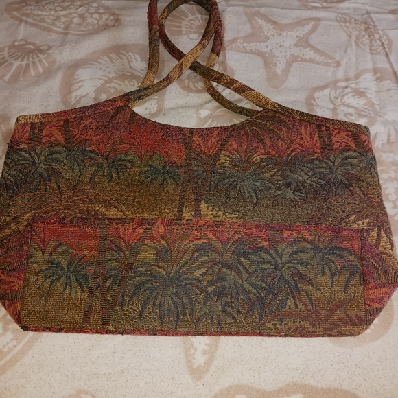 Handbag - Picture 2 of 4